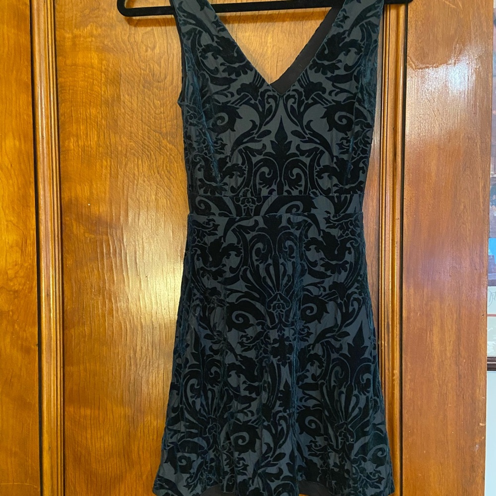 Elegant Green Velvet Dress